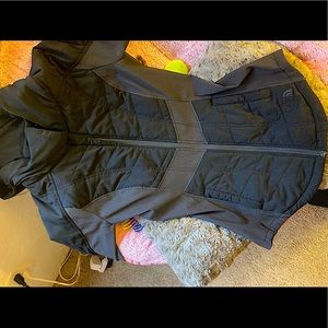 Brand new got online but it’s to small perfect condition  long sleeve with hood